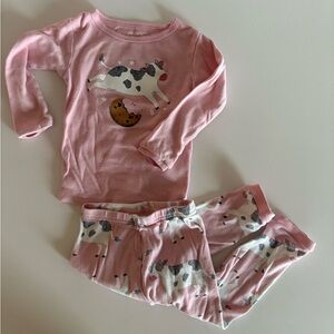 Two pajamas set. Cow over the moon and milk/cookies.